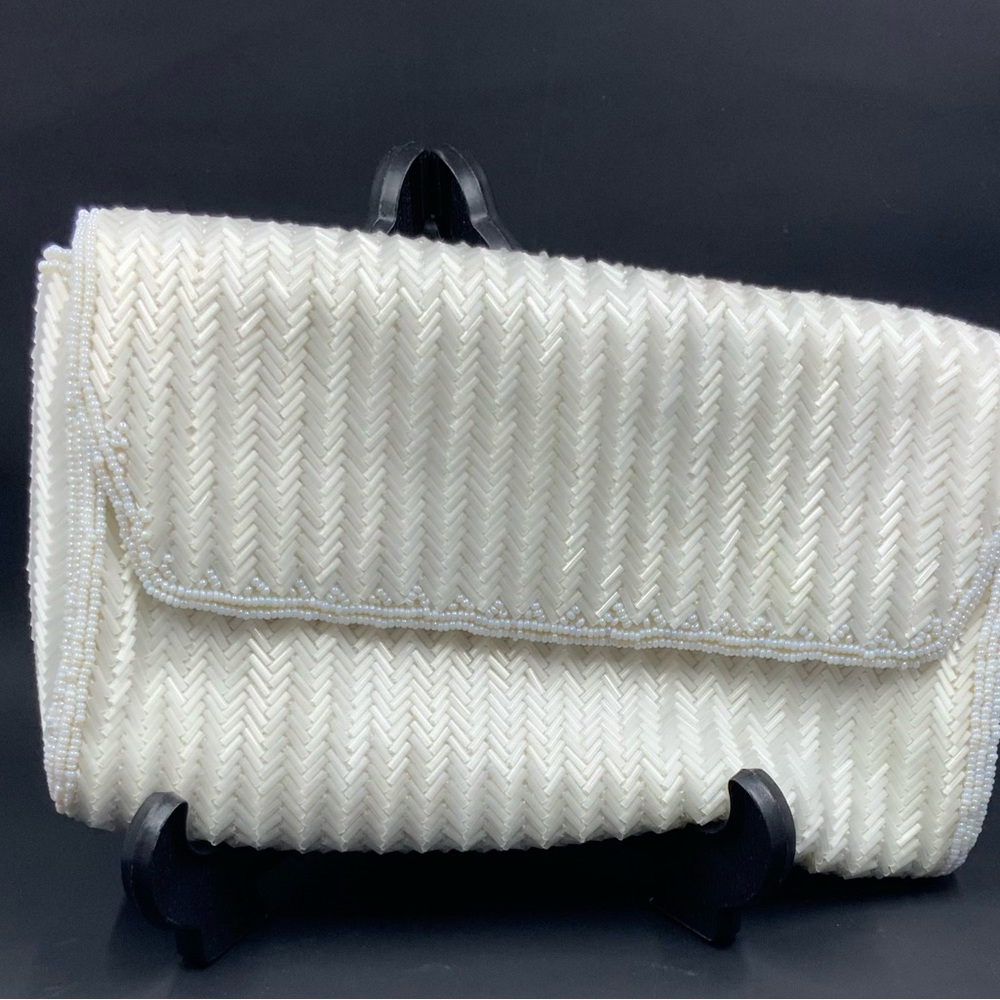 Vintage white pearl beaded clutch bag